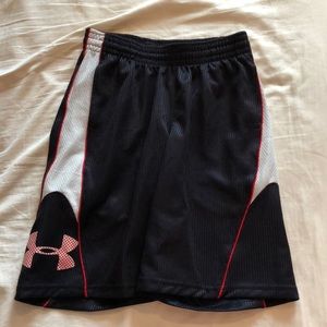 Boys Under Armour shorts- size youth medium